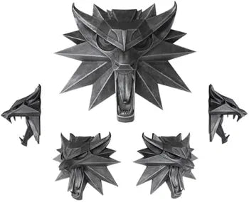 (The Witcher - Wolf School Medallion)